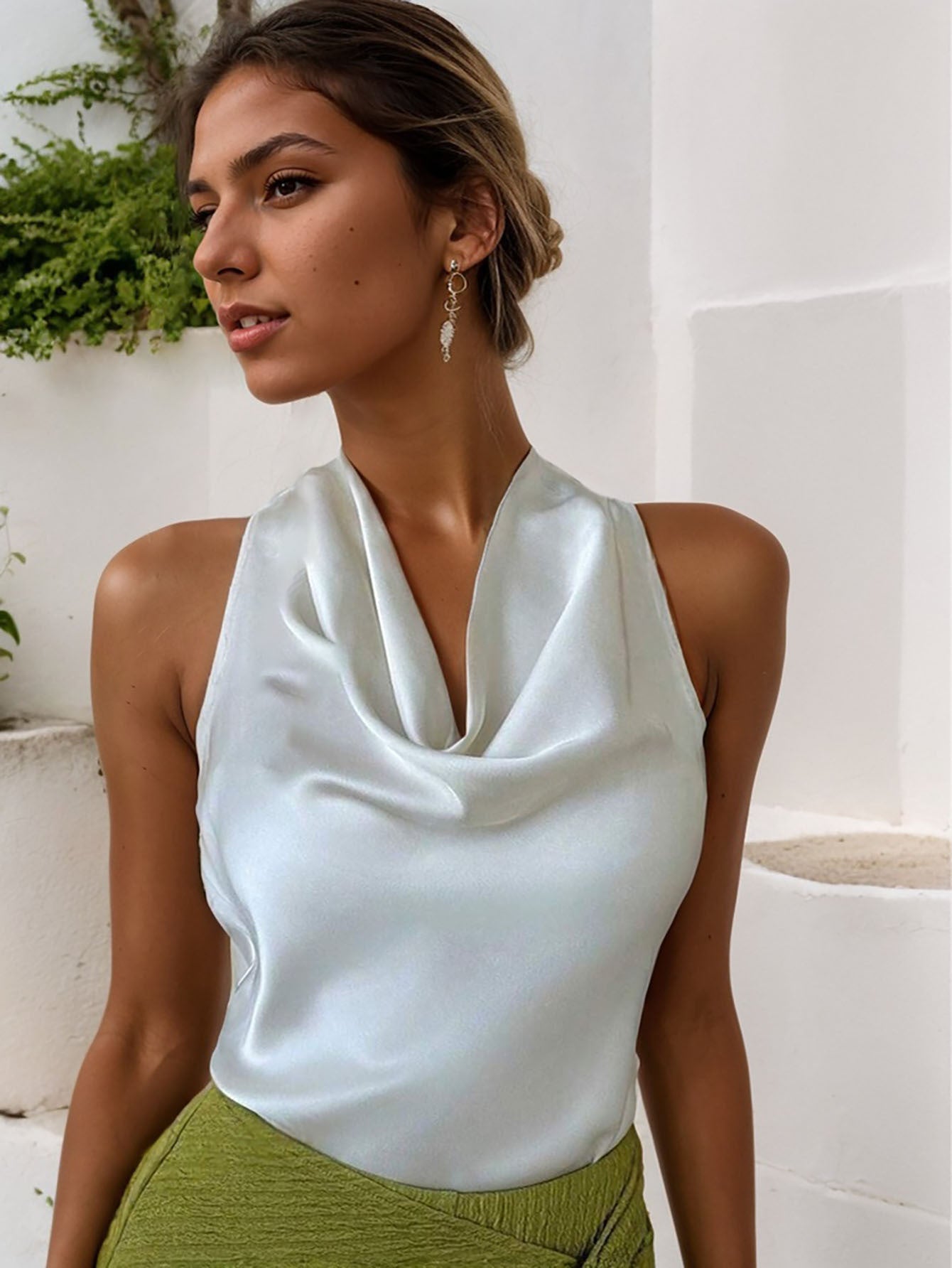 Women Solid Color Swing Collar Sleeveless Vest Trendy Elegant Shirt With Halter Neckline Backless Short Sleeve Tops Tshirts